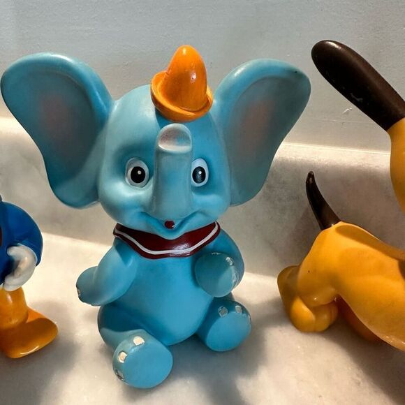 Lot Of 4 Vtg Walt Disney Mickey Donald Pluto & Dumbo Vinyl Squeaky Toys Small - Picture 4 of 10